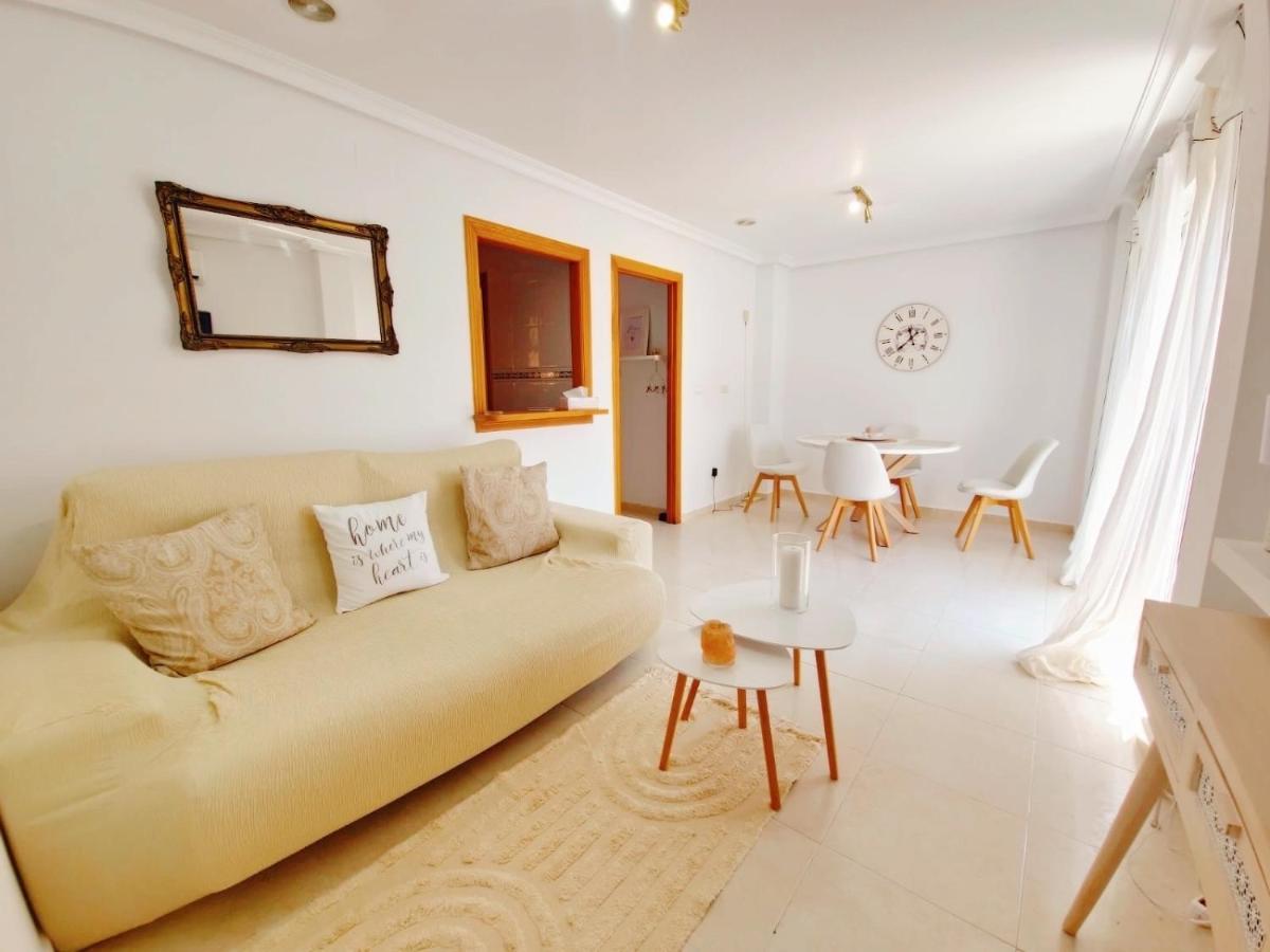 Apartmán The Prestige Torrevieja Atico Con Barbecoa Exteriér fotografie