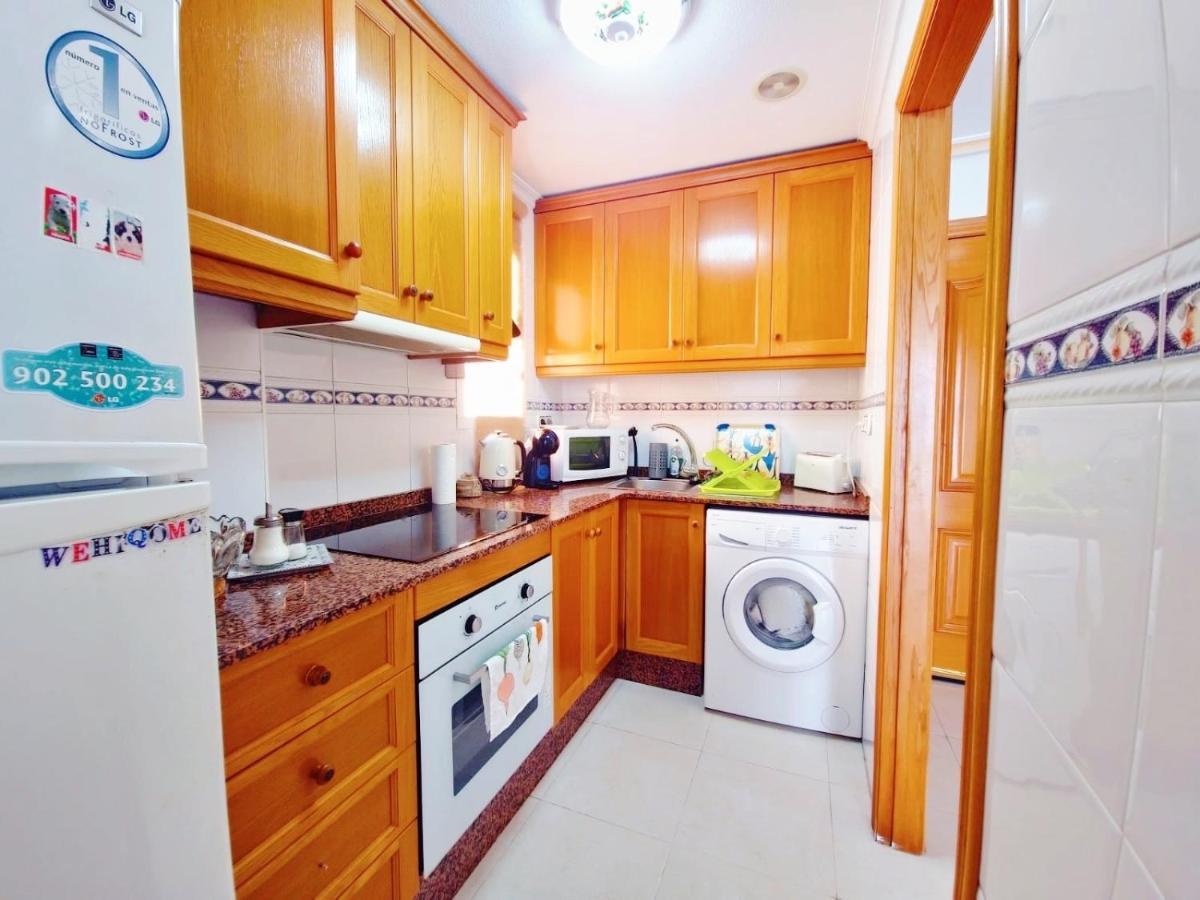 Apartmán The Prestige Torrevieja Atico Con Barbecoa Exteriér fotografie