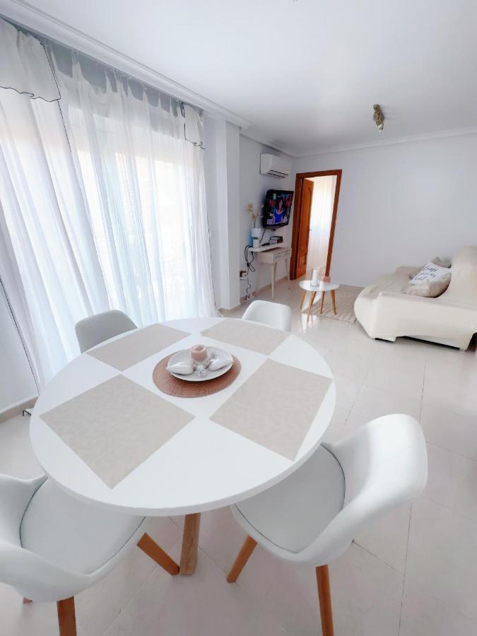 Apartmán The Prestige Torrevieja Atico Con Barbecoa Exteriér fotografie