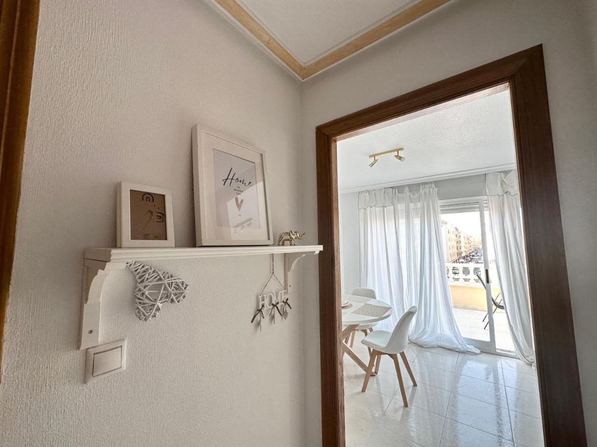 Apartmán The Prestige Torrevieja Atico Con Barbecoa Exteriér fotografie